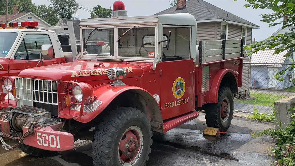 1952 Dodge M37
