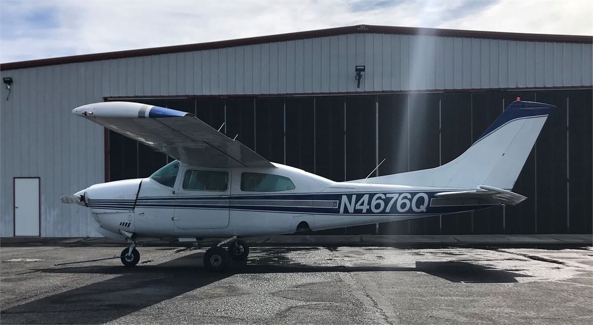 1972 Cessna 210L Centurion Airplane